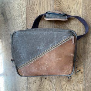 Kelly Moore Divide Bag (camera bag)